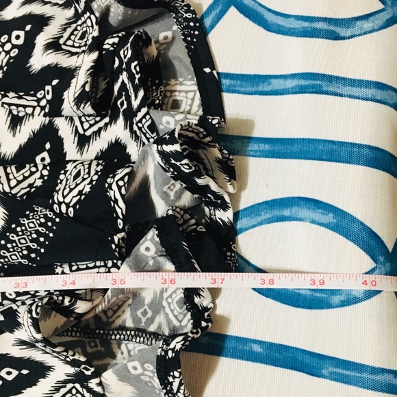 Black and White Maxi Skirt Size 1X - Picture 5 of 5